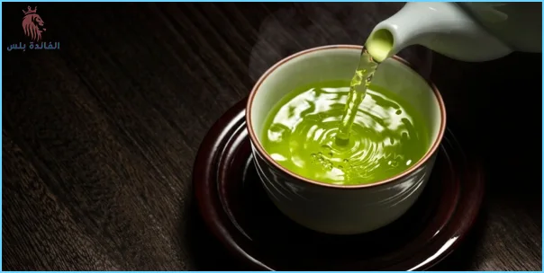 أضرار شرب الشاي الأخضر بعد الأكل مباشرة